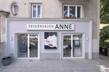 UNBEFRISTET - rd. 80 m2 Geschäftslokal / Bürofläche - ideal als Arztpraxis, Beauty Salon, Nagelstudio