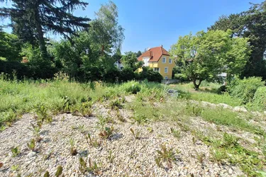 360 TOUR / Rarität: Wunderschöner Baugrund in bester, ruhiger Grünwohnlage des 17. Bezirks
