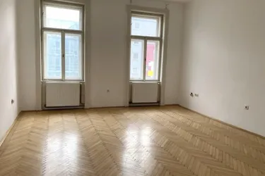 Freundliche Single- oder Pärchenwohnung in charmantem Altbau, 2 Zimmer (zentral begehbar), Küchenzeile, Nähe Linien 2 + 31 + 33 und U6-Dresdnerstraße!