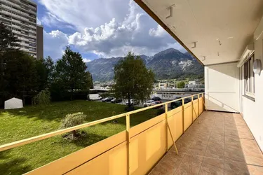 Helle, freundliche 2-Zimmer-Wohnung mit guter Einteilung und Westbalkon