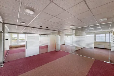 349 m² | Moderne Büros in 1220 Wien | Verschiedene Größen | Nähe S1