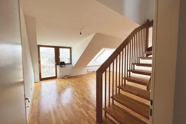 Expose Katzelsdorf – schöne 3 Zimmer Maisonette Wohnung im DG
