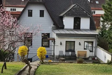 EIGENGRUND "historisches ZWEIFAMILIENHAUS" im ZENTRUM/KLOSTERNEUBURG