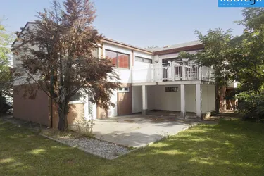 Großes Einfamilienhaus mit viel Potenzial