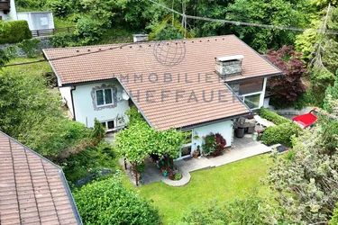 Einfamilienhaus mit Einliegerwohnung