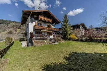 Ferienhaus - Uriges, traditionelles Einfamilienhaus in Sonnenlage
