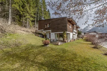 Großzügiges Einfamilienhaus in sehr schöner Randlage