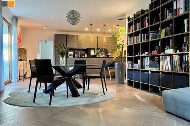 * Top sanierte Wohnung mit Park und Weinbergblick *