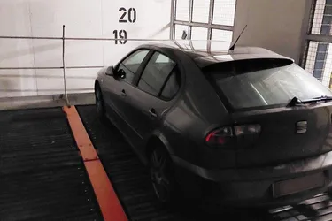 Stapelparkplatz in zentraler Lage