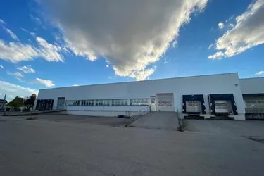 Expose ÖKOPARK - Lager- &amp; Büroflächen direkt an der Autobahn, nähe SCS!