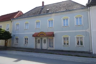 Expose Zinshaus/ ehemalige Bäckerei mit 2 Einleger-Wohnungen!