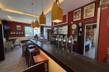 Restaurant mit Gastgarten in sehr frequentierter Lage