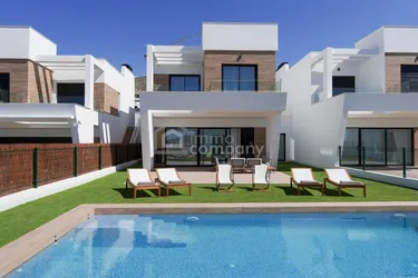 Weniger Winter, mehr Finestrat – 148 m² Neubau mit Pool &amp; Terrasse