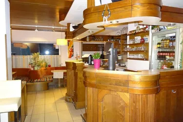 Topgastronomielokal und Wohnhaus