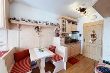 Kleines, entzückendes Appartement mit Balkon in ruhiger Lage