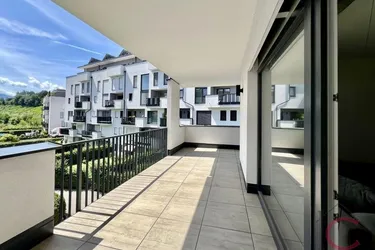 Stilvolle 3-Zi.-Wohnung mit Terrasse, Top-Ausstattung, TG-Platz, nahe Ossiacher See