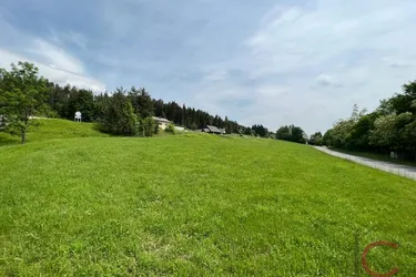 TOP-Gewerbe-Baugrundstücke ca. 2.000 m² in Villach-Zauchen
