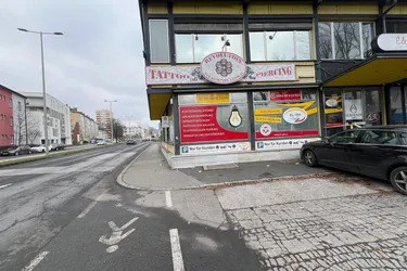 * TOP Gelegenheit: Großzügige renommierte Gastronomieflächen sehr guter Lage inkl. Parkplätze *