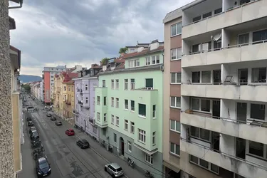 +++Zentrale Altbauperle mit Charme – 2 Zimmer in der Steyrergasse!+++