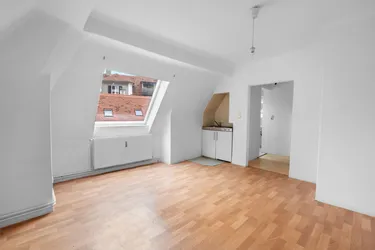 ###☀️ Charmante Dachgeschosswohnung in zentraler Lage###