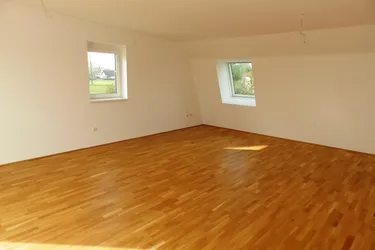 Tolle Penthousewohnung mit großzügiger Dachterrasse inkl. 2 PKW Stellplätze mit evtl. Stromanschluss