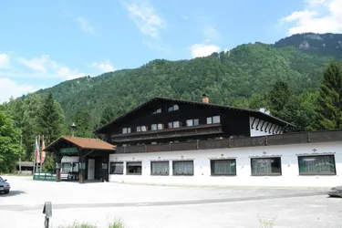 Hotel inkl.Gasthaus mit vielen Möglichkeiten auch mit Ferienwohnungen einzeln verwertbar