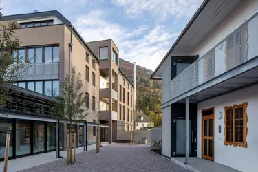 SOMMERANGEBOT ! LIFT - TOLLES AMBIENTE - PRAXIS - BÜRO - KANZLEI - im vollständig renoviertem - historischen Gebäude !