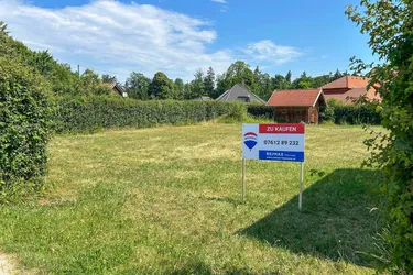 TOP PREIS - KEIN BAUZWANG - SEHR SCHÖNES Grundstück für IHR TRAUMHAUS - EBEN - SONNIG - RUHIG - RASCH auf der Autobahn !