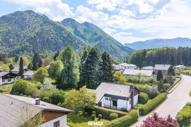*TOP ANGEBOT* - GROSSES, SONNIGES Grundstück mit Bungalow