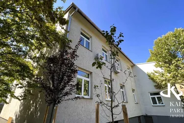Einzelbüro oder mehrere Büroräume, flexible Raumaufteilung, Stellplätze möglich!