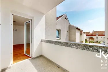 Siedlung Bühlgründe, großzügige 4-Zimmer-Wohnung mit Loggia und Parkplatz!