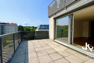 Moderne, lichtdurchflutete 5-Zimmer-Wohnung mit großem Balkon in Toplage!