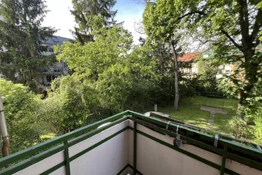RENOVIERUNGSBEDARF 3 ZIMMER MIT BALKON