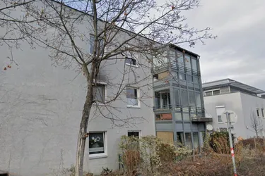 4 ZIMMER MIT VERANDA UND GRÜNBLICK