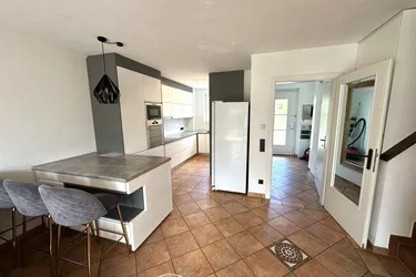 5751 Maishofen/Mitterhofen ; attrakive, gepflegte Haushälfte mit Eigengarten, 4 Schlafzimmer,Carport, Wintergarten!