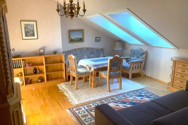 Zweitwohnsitz! Dachgeschosswohnung zur Miete in Bad Ischl