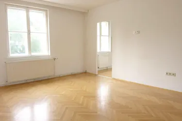 ! NETTE, HELLE 3 ZIMMER HAUPTMIETE NÄHE S-BAHN SIEMENSSTRASSE