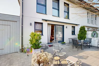 Moderne Doppelhaushälfte mit Garten in Gerasdorf - Erstbezug 2016