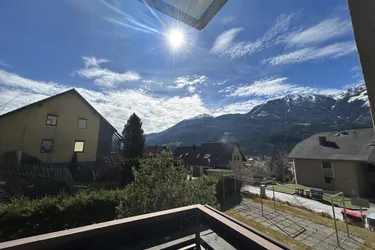 Expose Eigentumswohnung im Erdgeschoss mit Balkon u. Tiefgaragenplatz in ruhiger Siedlungslage