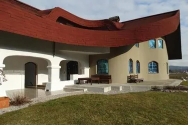 Expose Extravagantes Haus in ruhiger Lage