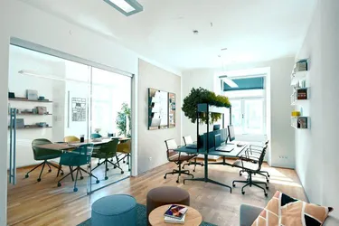 Geräumiges Büro mitten am Hauptplatz von Graz - Provisionsfrei!