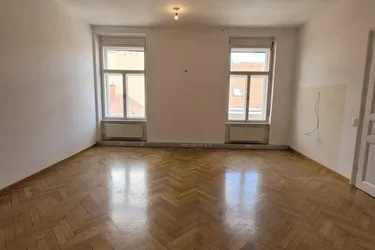 Büro in zentraler Lage mit Balkon - Provisionsfrei!