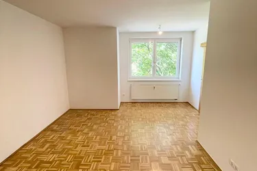 Schöne 2-Zimmer Wohnung mit Balkon - Provisionsfrei!