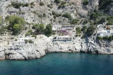 Italien – Amalfiküste: Außergewöhnliche Liegenschaft direkt am Meer | Italy - Amalfi Coast: Extraordinary property directly by the sea