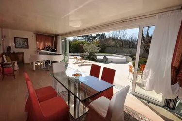 Italien - Opicina: Stilvolle Villa mit Pool | Italy - Opicina: Stylish villa with pool