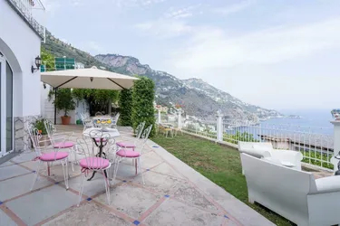 Praiano – Amalfiküste: Villa mit Panoramablick und Pool | Praiano - Amalfi Coast: Villa with panoramic view and pool