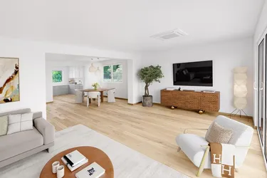 Sofort einziehen: Modernes Reihenhaus mit PV- und Klimaanlage, Wärmepumpe, Keller und großzügigem Garten