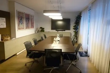 Topbüro Nähe Schillerplatz