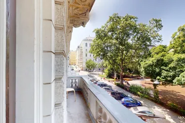 Repräsentatives Altbau-Office am Börseplatz – Nachmieter ab ca. Oktober 2025 gesucht