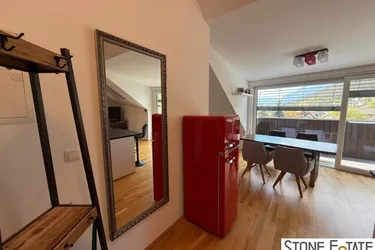 Penthouse-Flair, Galerie und Terrasse - Mötz 2,5 Zimmer